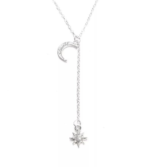 ๐โจ Moon and Star Necklace - Picture 3 of 5